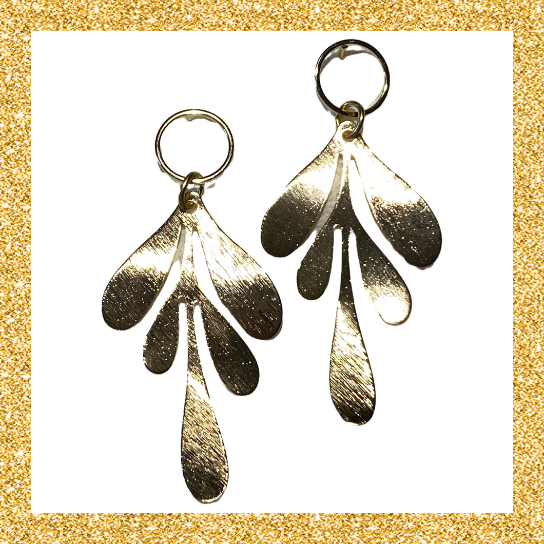 2026 Laurel Earrings, Unit Court of Sales