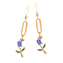 Load image into Gallery viewer, Paperclip Chain Blue Rose Earrings