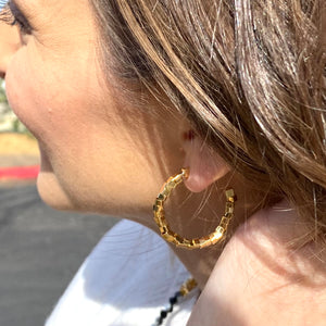Sloane Earrings, round